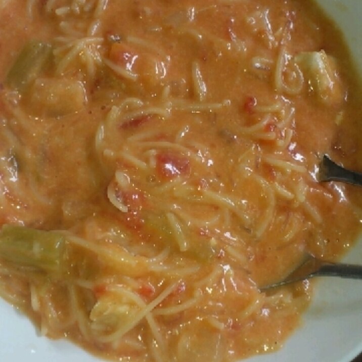 残り物トマトスープスパ♪